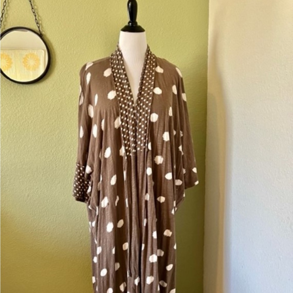 Rare Magnolia Pearl Brown Polka Dot Teemono